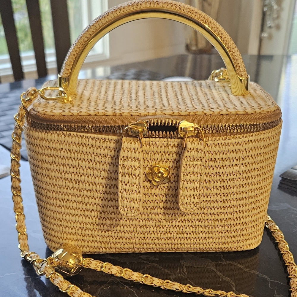 Bag - Picture 2 of 10